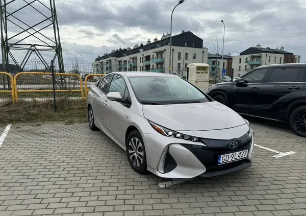 toyota warmińsko-mazurskie Toyota Prius cena 110700 przebieg: 107000, rok produkcji 2020 z Gdańsk